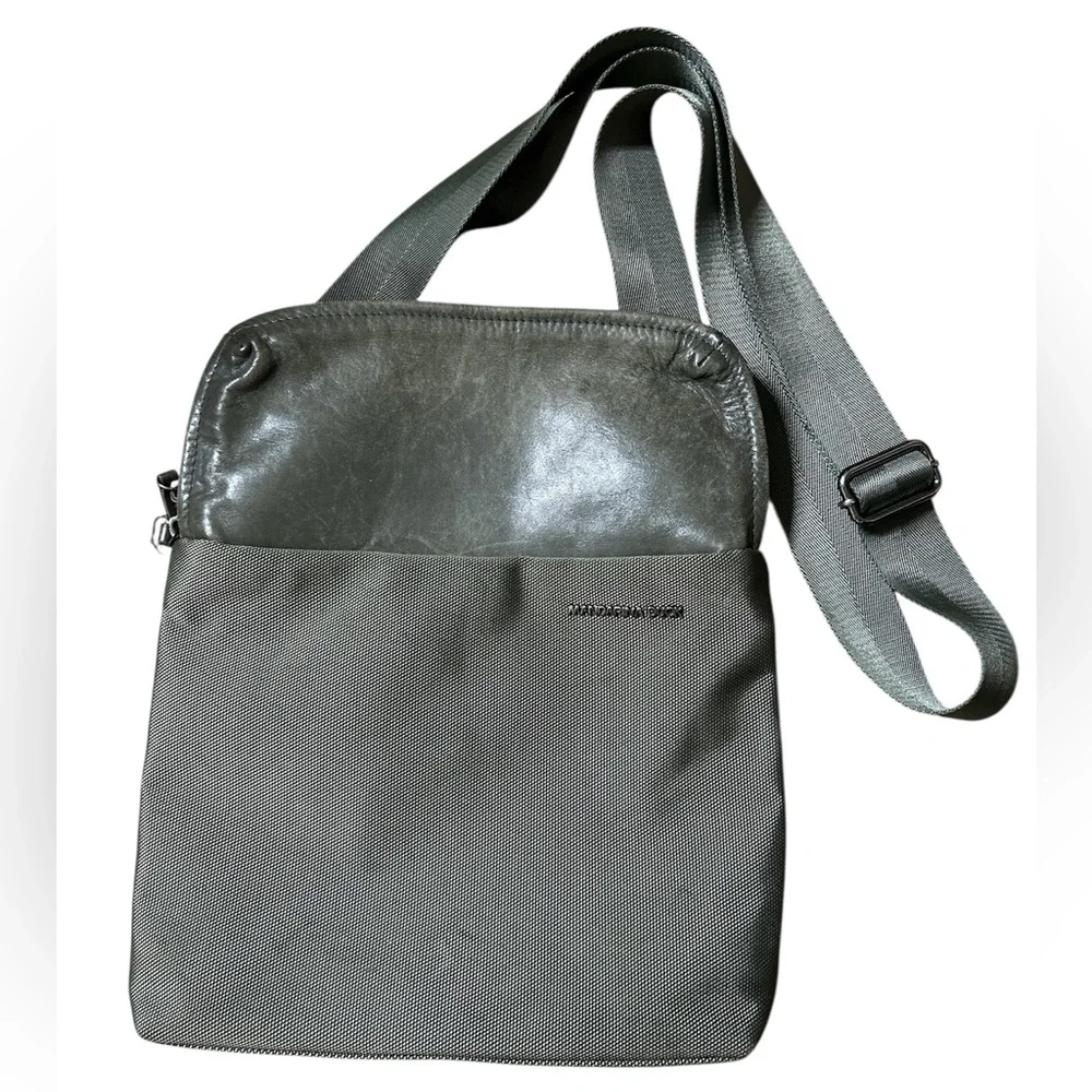 MANDARINA DUCK Messenger Bag with Adjustable Strap and Water-Resistant Finish